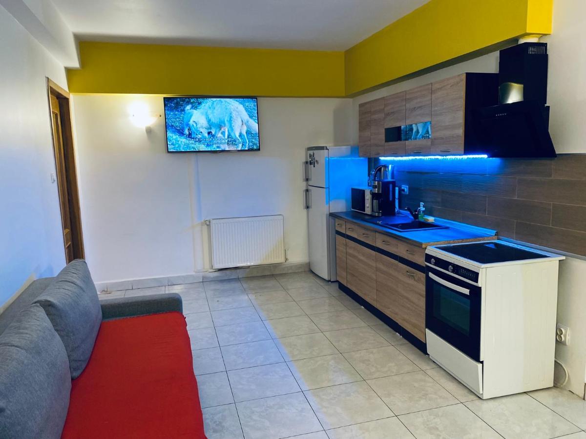 The Lincoln Suites - Central Shabbat Friendly Apartments Bucarest Exterior foto