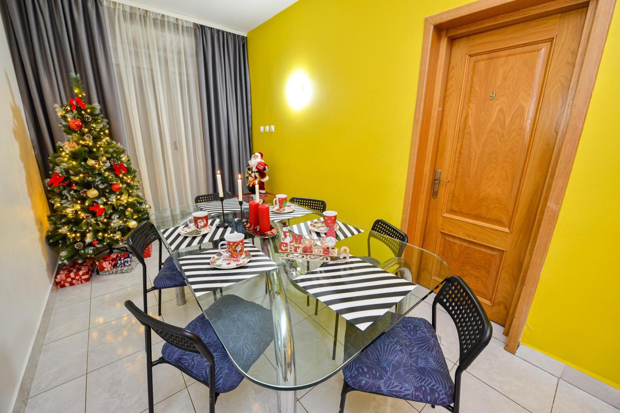 The Lincoln Suites - Central Shabbat Friendly Apartments Bucarest Exterior foto