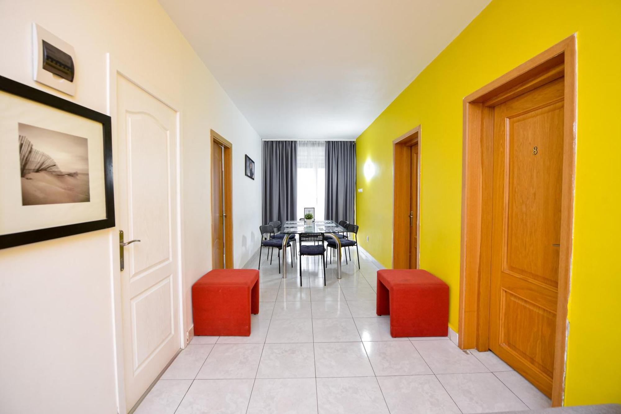 The Lincoln Suites - Central Shabbat Friendly Apartments Bucarest Exterior foto