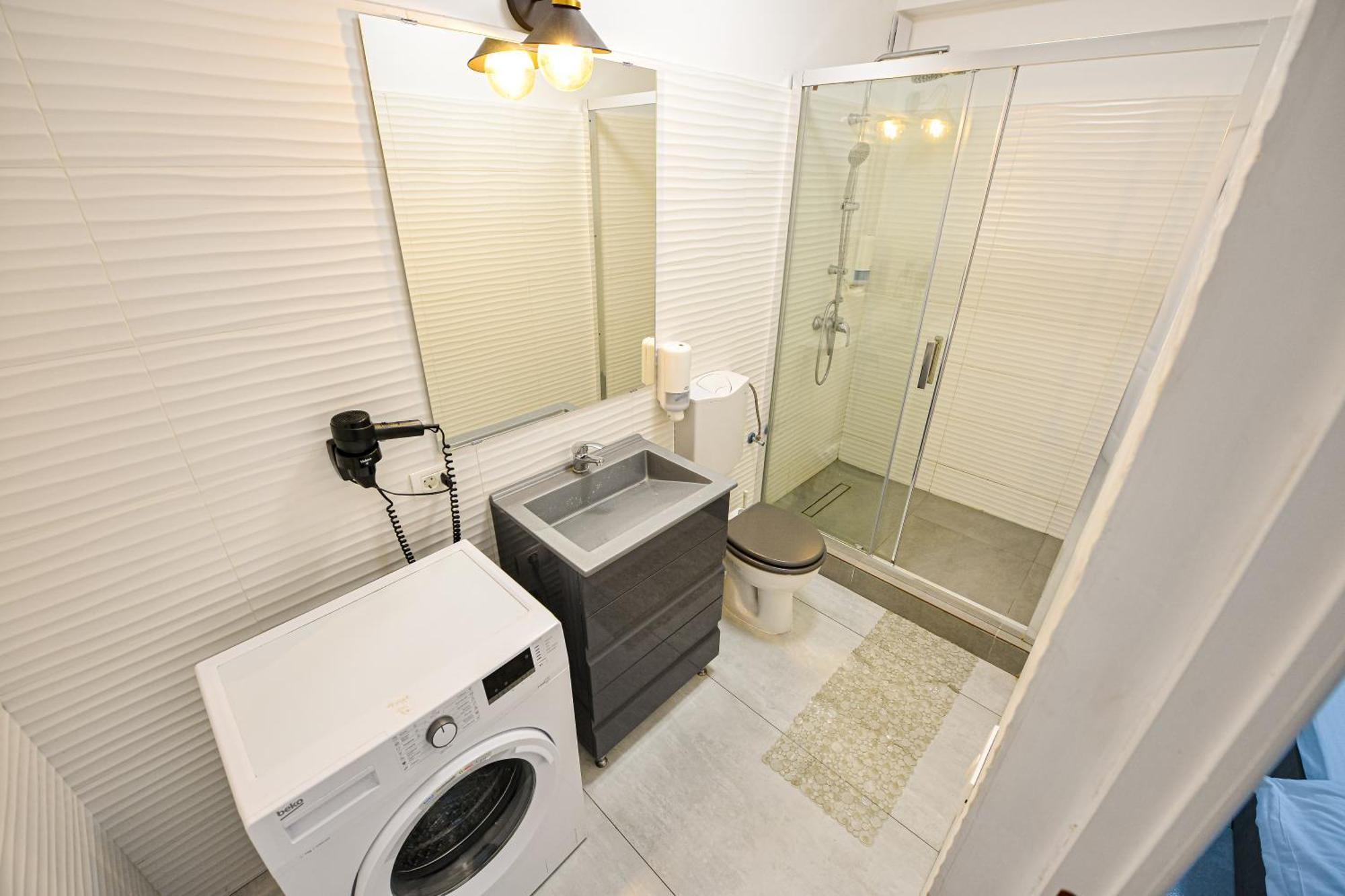 The Lincoln Suites - Central Shabbat Friendly Apartments Bucarest Exterior foto