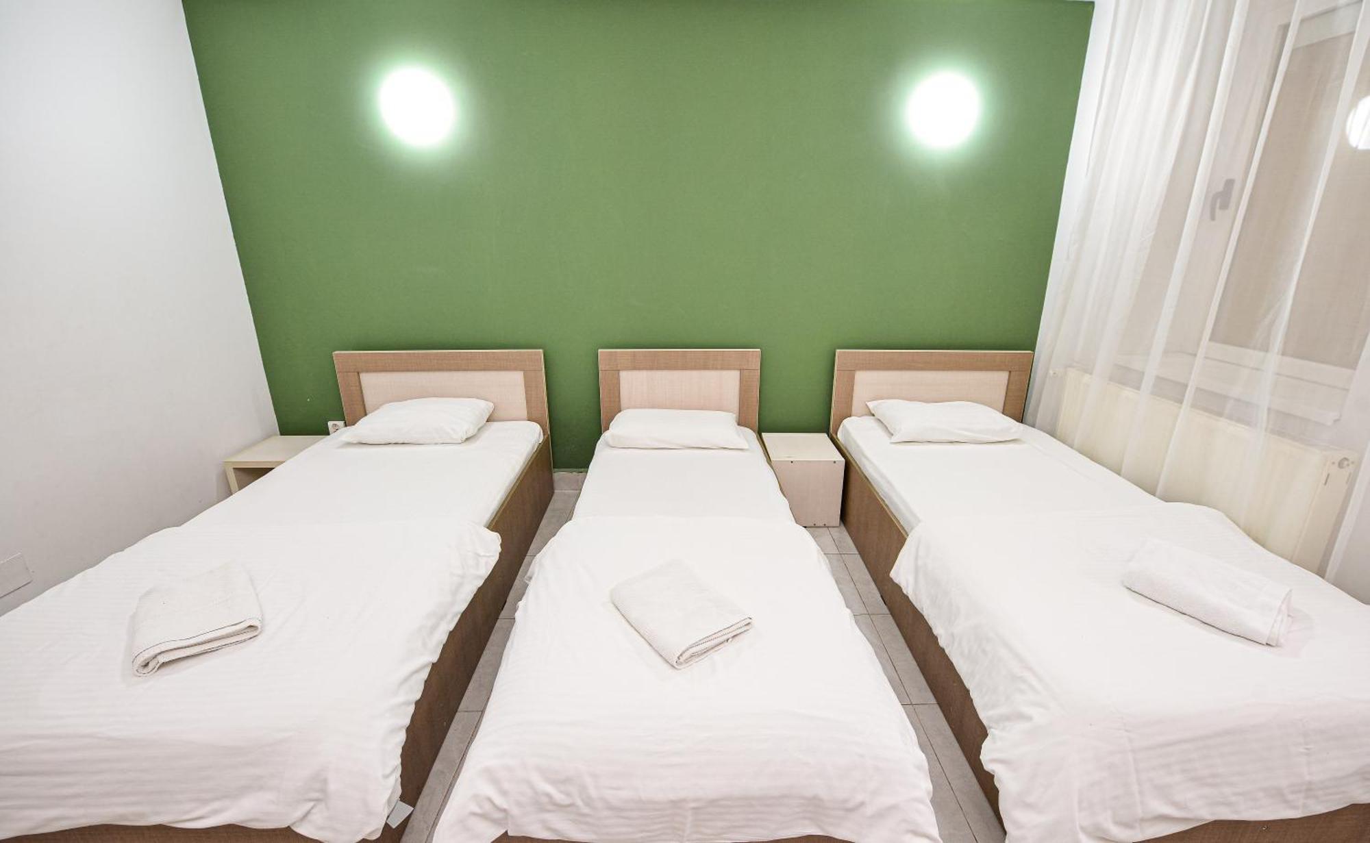 The Lincoln Suites - Central Shabbat Friendly Apartments Bucarest Exterior foto